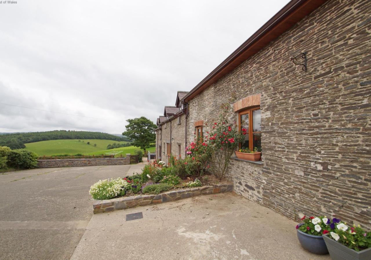 Villa Beudy Bach Lampeter Exterior foto